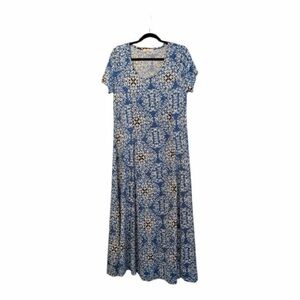 Haani Blue and White Medallion Petite Maxi Dress PXL